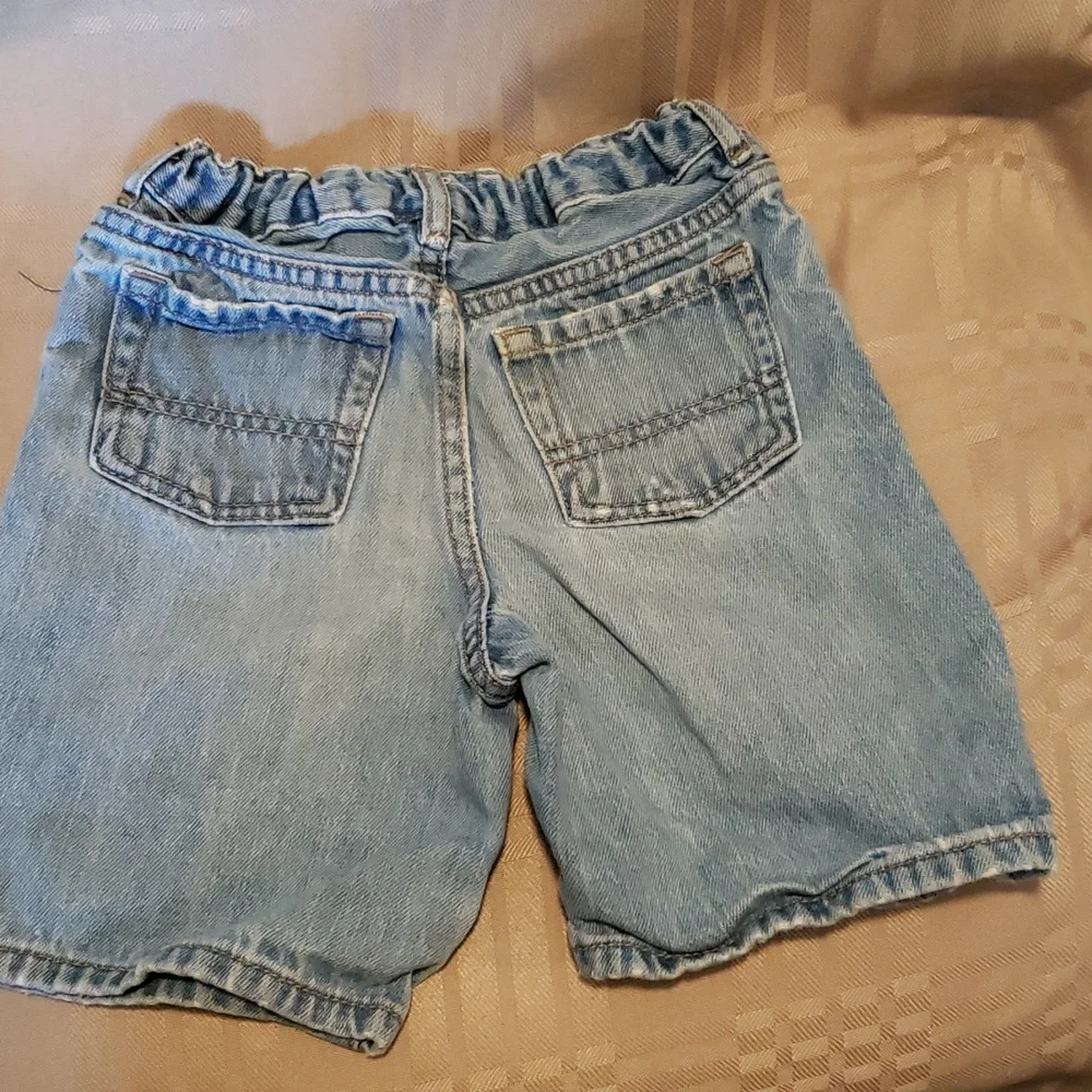 Childrens Place Denim Shorts (267) - Picture 2 of 4